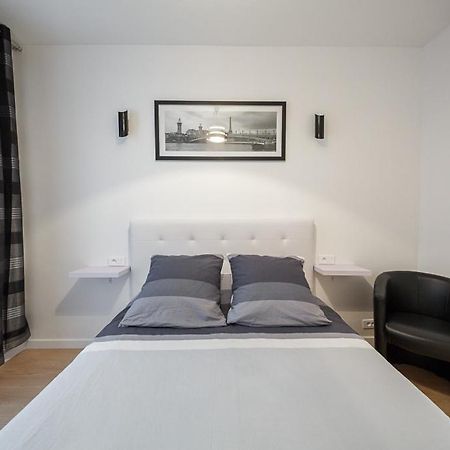 Ferienwohnung NEAR EIFFEL TOWER - BEAUTiFUL FLAT Paris Exterior foto